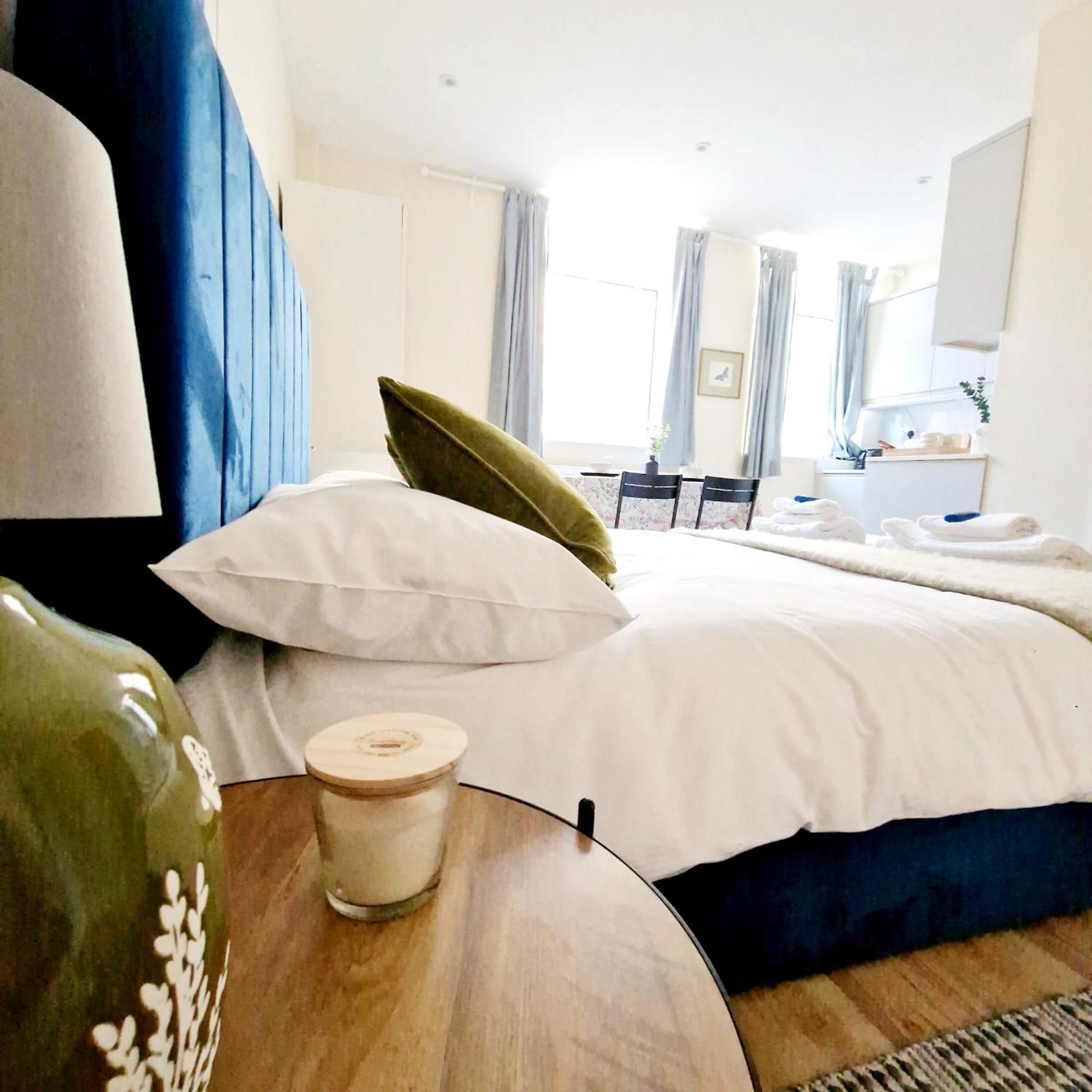 Crendon House Boutique Hotel High Wycombe Buckinghamshire Exterior foto
